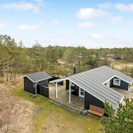 2 Bedroom Beautiful In *